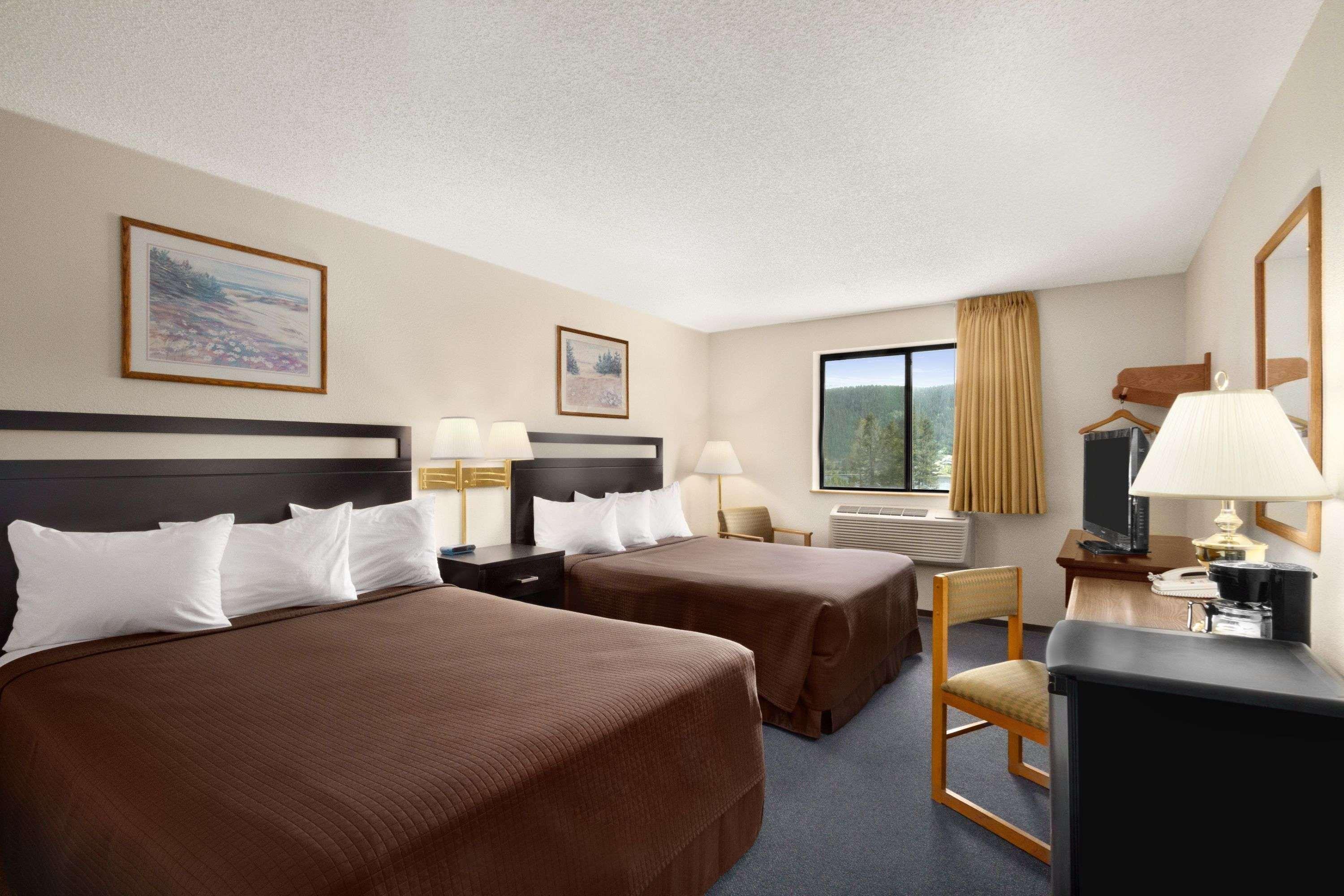 Super 8 By Wyndham Williams Lake Bc Экстерьер фото
