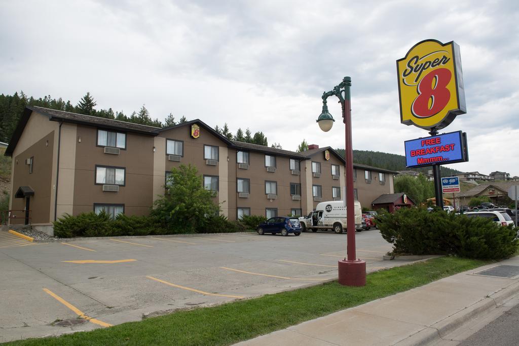 Super 8 By Wyndham Williams Lake Bc Экстерьер фото