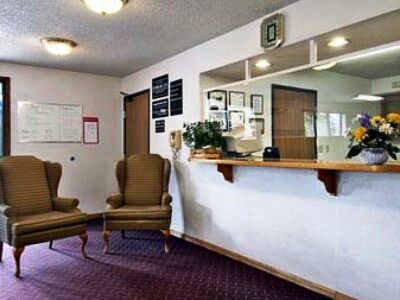 Super 8 By Wyndham Williams Lake Bc Интерьер фото